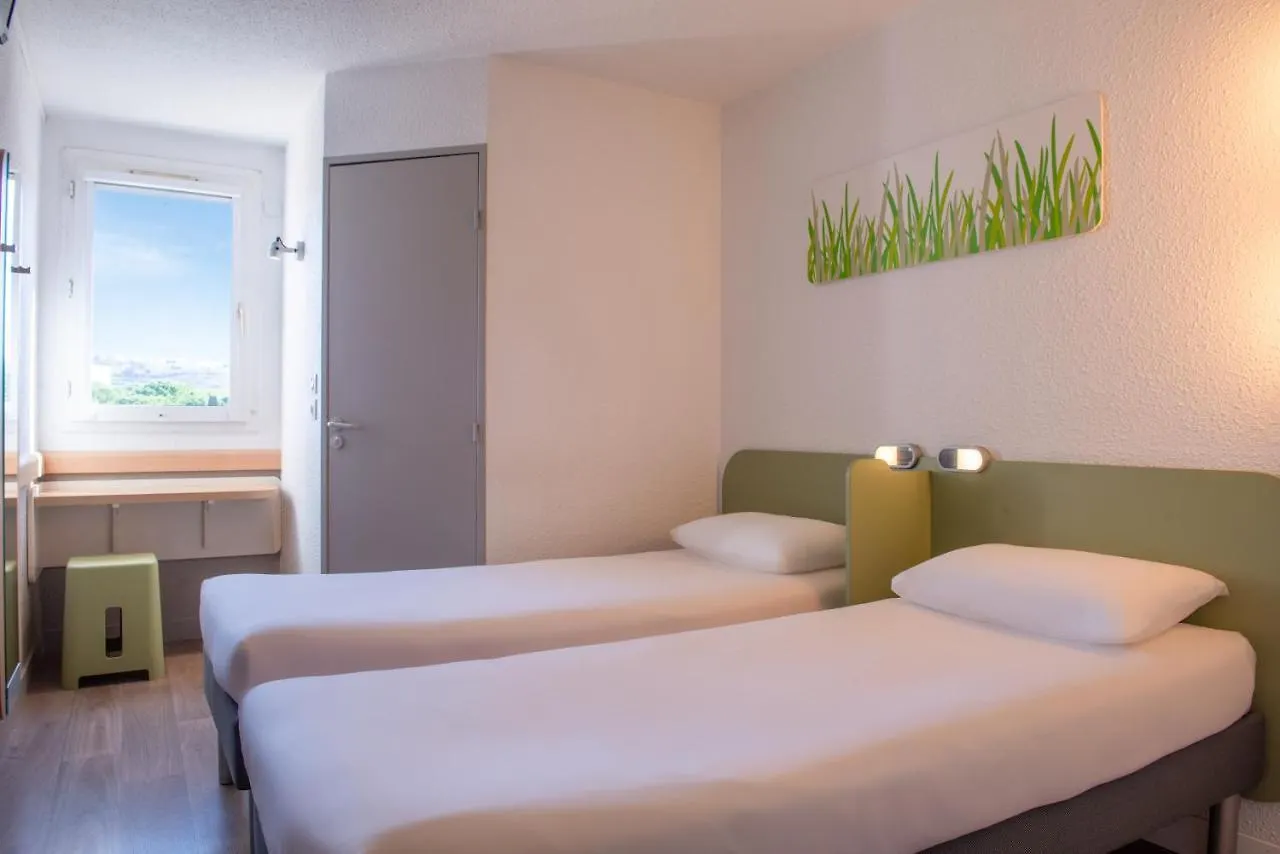 ibis budget Marseille Aeroport Provence Vitrolles  2*, Vitrolles (Bouches-du-Rhone)