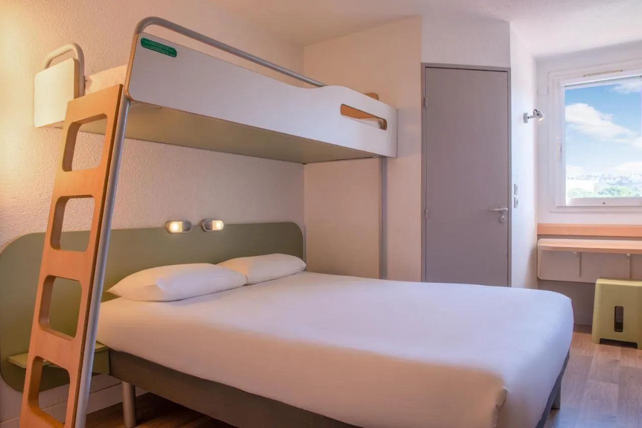 ibis budget Marseille Aeroport Provence Vitrolles  2*, Vitrolles (Bouches-du-Rhone) France
